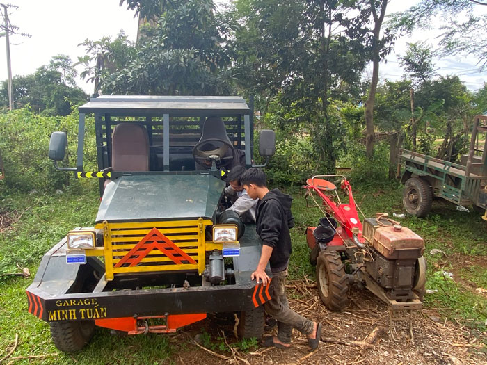 多くの若い労働者は、生産に従事するために訓練を受け、電気機械や農業機械の修理を学ぶ必要があります。写真: フォン・ラン