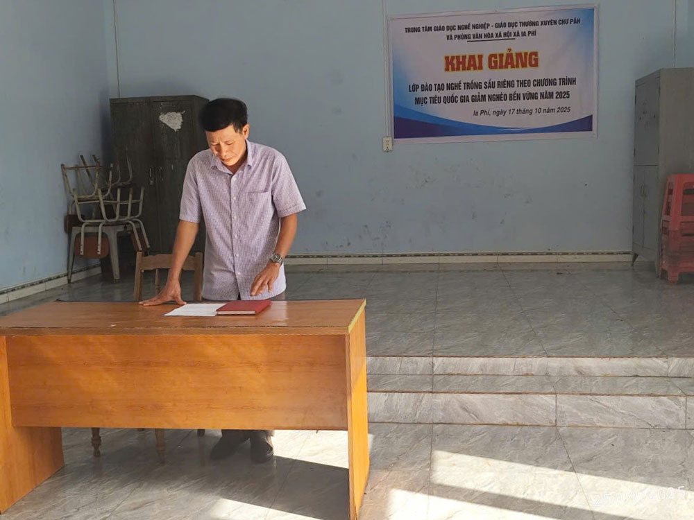 Nam 2025, xa Ia Phi mo lop day nghe dien va trong trot. Anh: Phong Lan