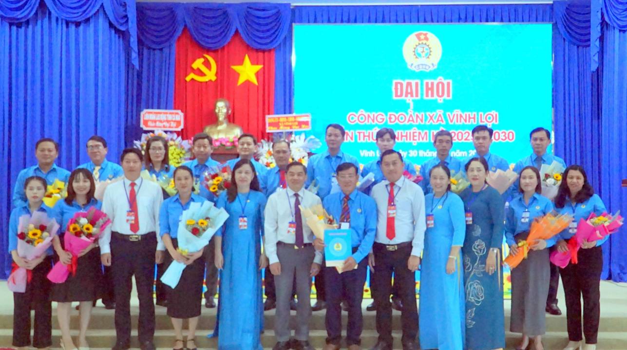 The Vinh Loi Commune Trade Union Congress, Ca Mau was a great success. Photo: Nhat Ho