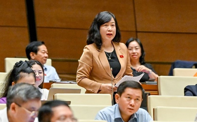 Minister of Health Dao Hong Lan proposed to consider the act of assaulting medical staff as resisting law enforcement officers. Photo: Pham Dong