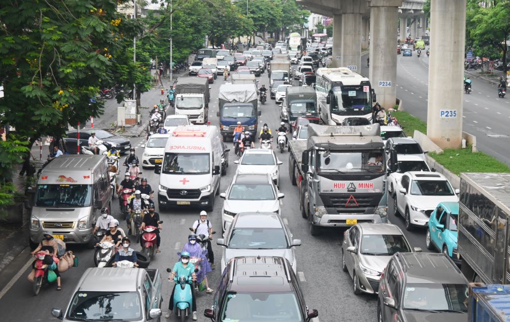 Congestion de trafico en hora punta en Hanoi. Foto: Thanh Nhan