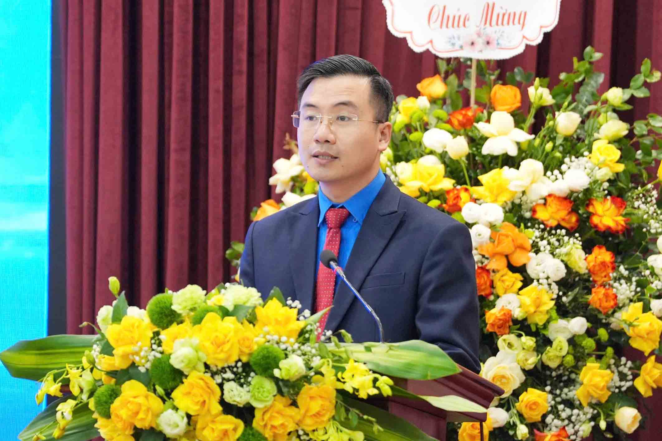 Dong chi Nguyen Nhat Linh phat bieu tai Dai hoi. Anh: Huu Chanh