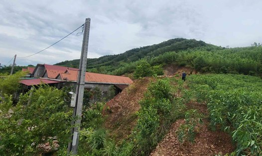 Vị trí tiềm ẩn nguy cơ sạt lở, tỉnh Quảng Trị công bố tình huống khẩn cấp. Ảnh: Hải Bình