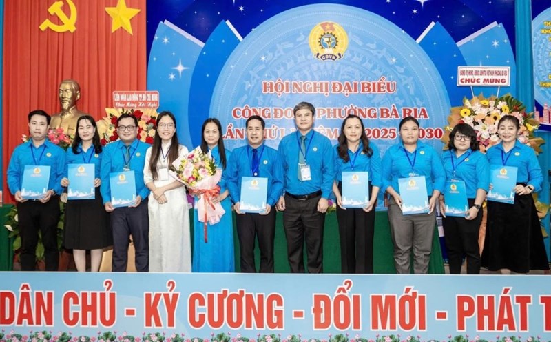 Launching the Executive Committee of the Ba Ria Ward Trade Union (HCMC) term I, 2025-2030. Photo: BR Union