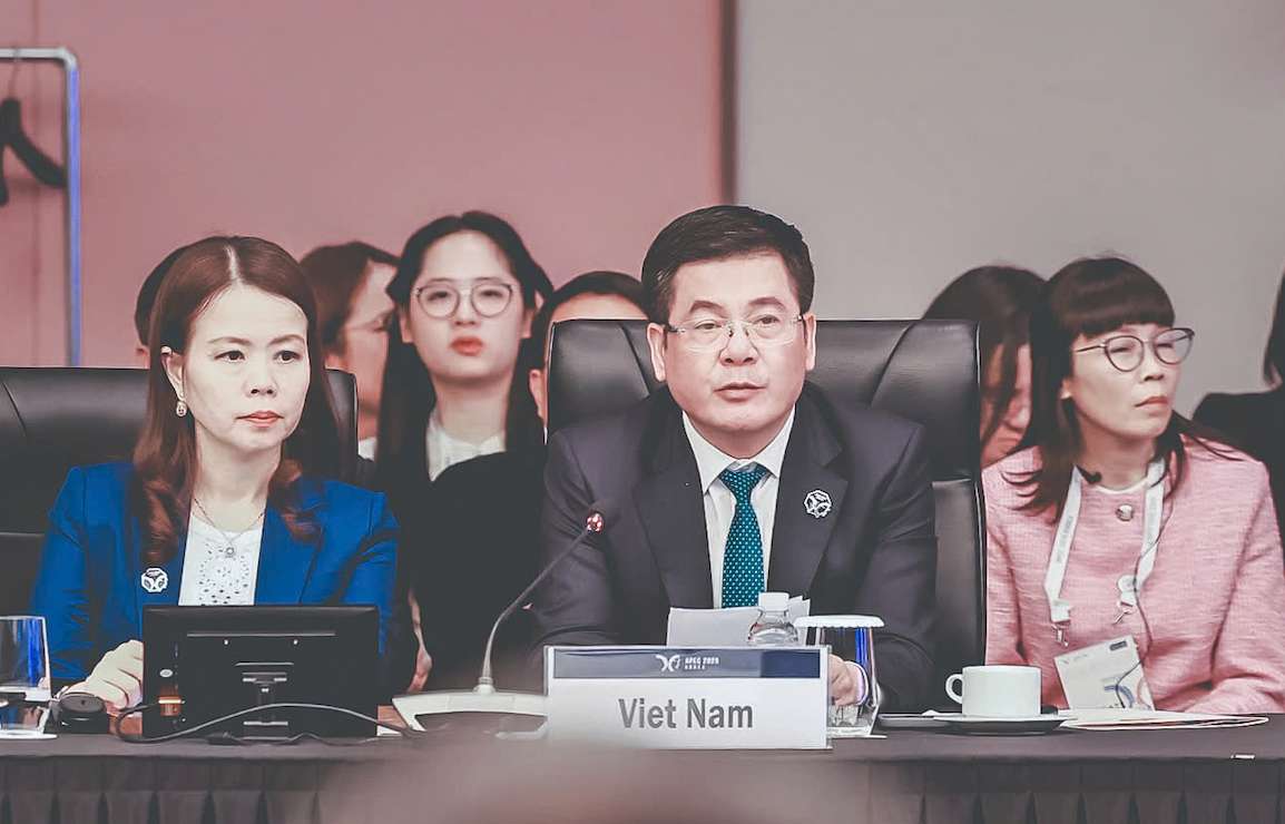 Minister Nguyen Hong Dien pledged that Vietnam will closely coordinate to promote the application of AI to serve inclusive and sustainable development, in line with APEC's voluntary, flexible and unlimited principles. Photo: Ministry of Industry and Trade