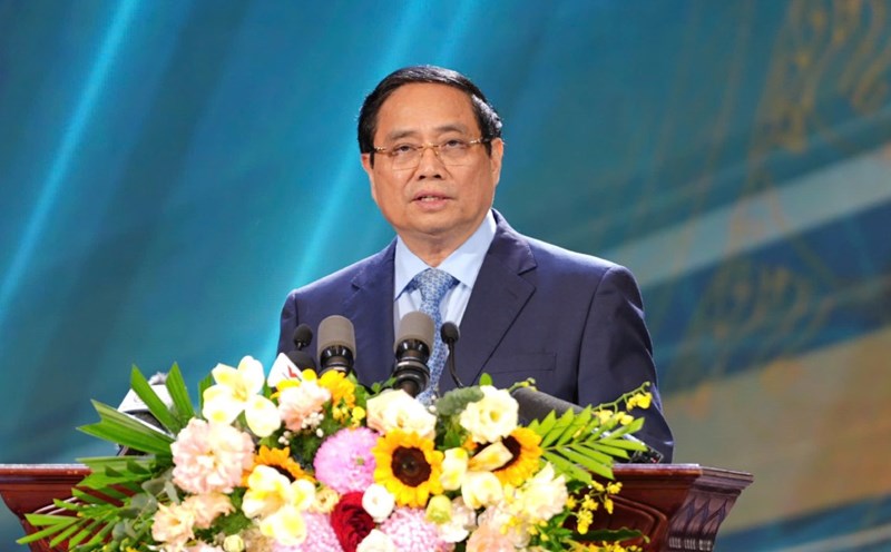 Prime Minister Pham Minh Chinh speaks at the 5th National Defense Press Award, Anti-Corruption, Wastefulness, and Negativity ceremony. Photo: Huu Chanh