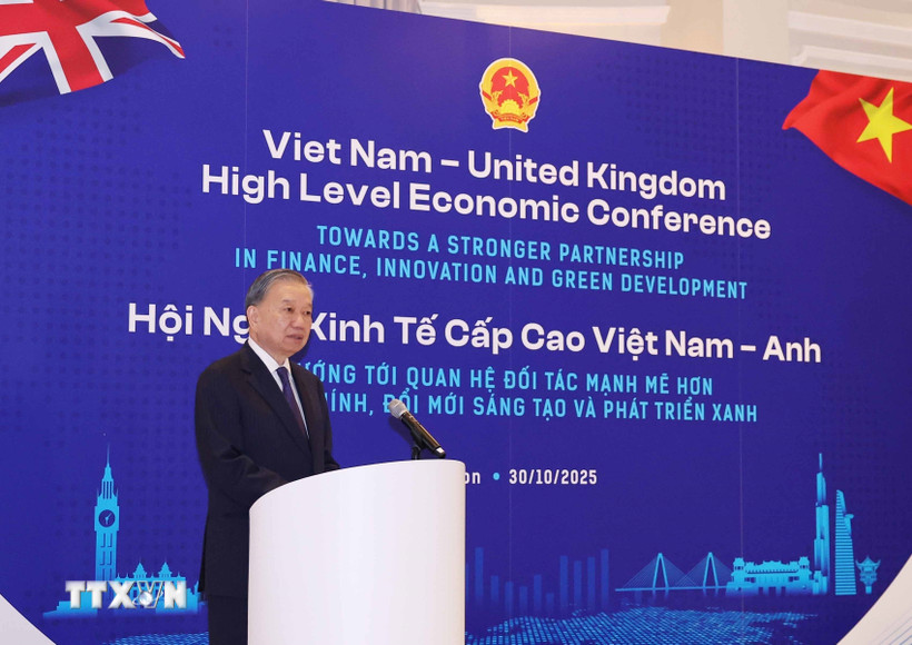 General Secretary To Lam speaks at the Vietnam - UK Summit. Photo: VNA