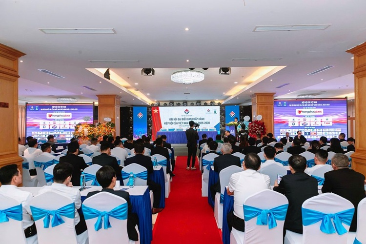 Anh: Hiep hoi Cua Viet Nam