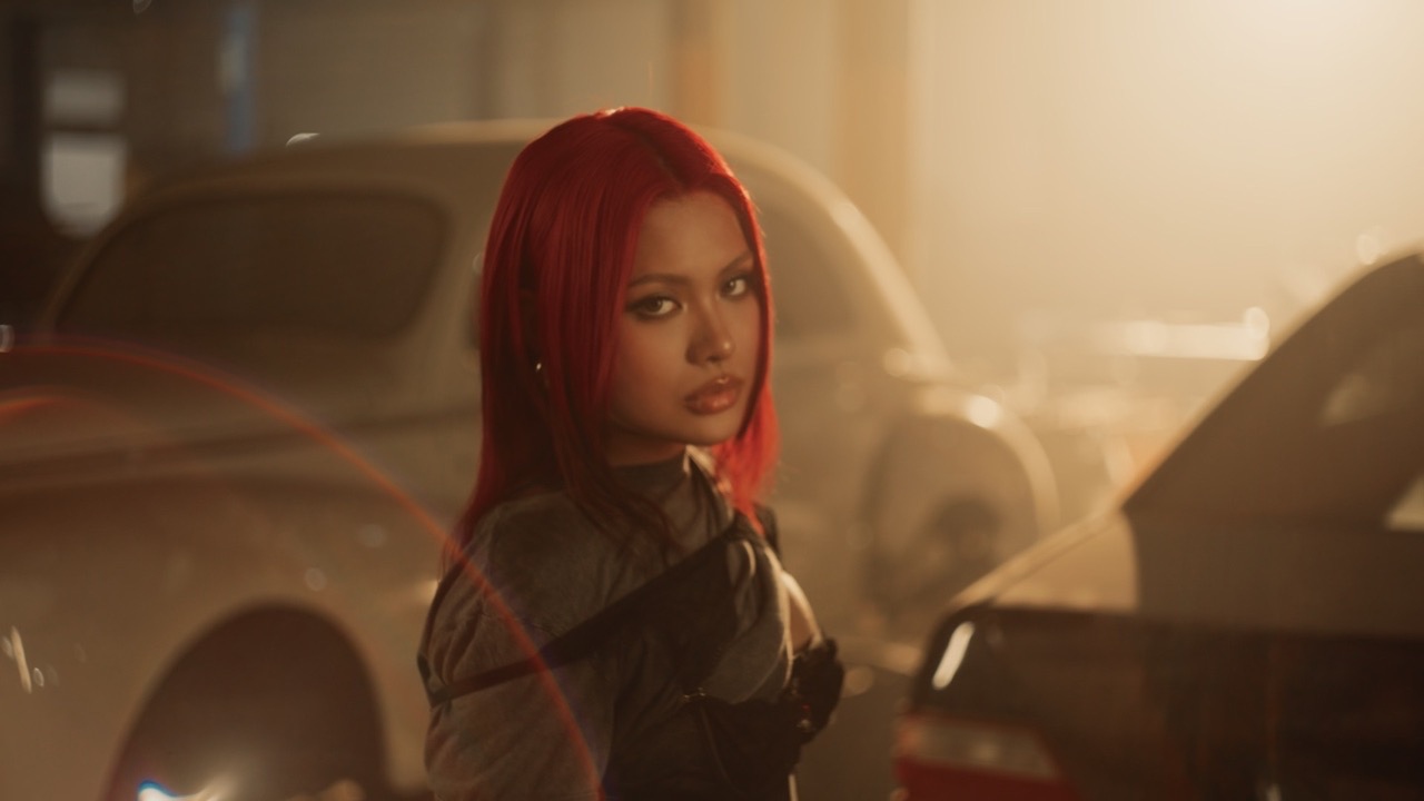 여성 가수는 음악에서 개성을 드러냅니다. 사진: 예술가 제공.