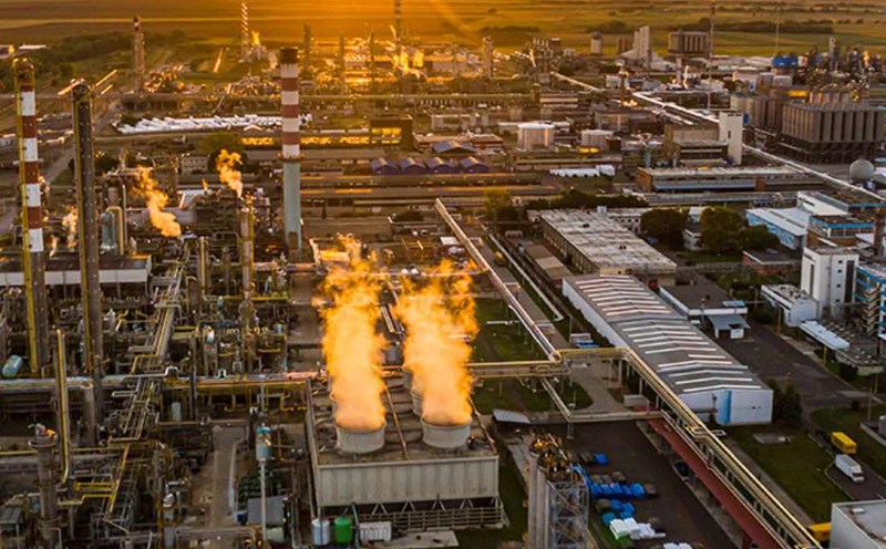 Hungary's MOL factory specializes in refining Russian oil. Photo: MOL
