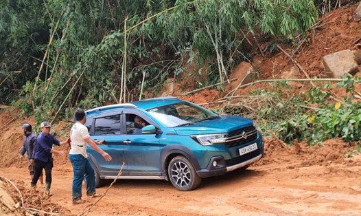 Đèo Gia Bắc trên Quốc lộ 28, Lâm Đồng đã thông suốt sau nhiều giờ tê liệt do sạt lở. Ảnh: Phúc Khánh