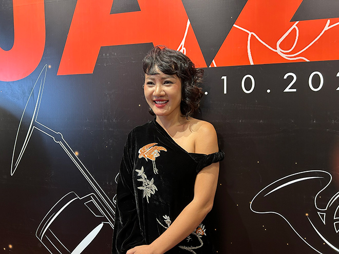 Ca si Quynh Pham chuyen dong nhac jazz. Anh: Quynh An
