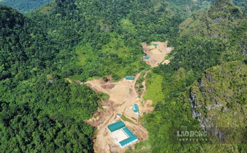 Ngoc Linh Company illegally leveled and built factories. Photo: PV Group