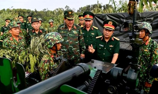 Người lao động trong cơ sở công nghiệp quốc phòng nòng cốt, cơ sở công nghiệp an ninh nòng cốt được chăm sóc sức khỏe theo Điều 13 Nghị định 103. Ảnh: VGP