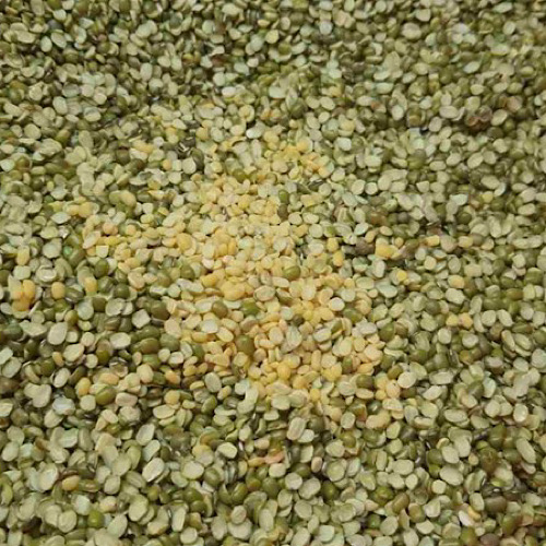 Green beans combined with oats and mustard seeds as a morning porridge help increase liver and kidney function. Photo: Ha May.