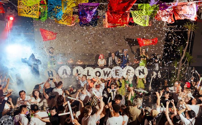Halloween 2025 festival atmosphere. Photo: SkyLight