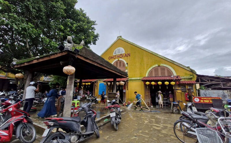 Hoi An market after the flood. Photo: Thu Giang