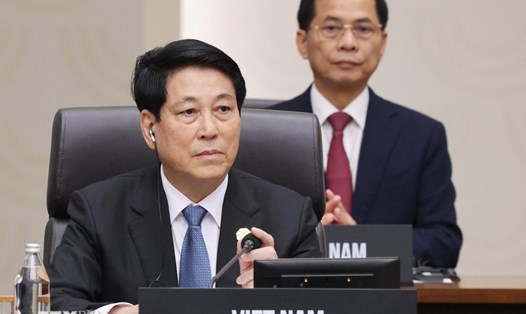 Ủy viên Bộ Chính trị, Chủ tịch nước Lương Cường dự Hội nghị Cấp cao Diễn đàn Hợp tác kinh tế châu Á - Thái Bình Dương (APEC) lần thứ 32. Ảnh: TTXVN