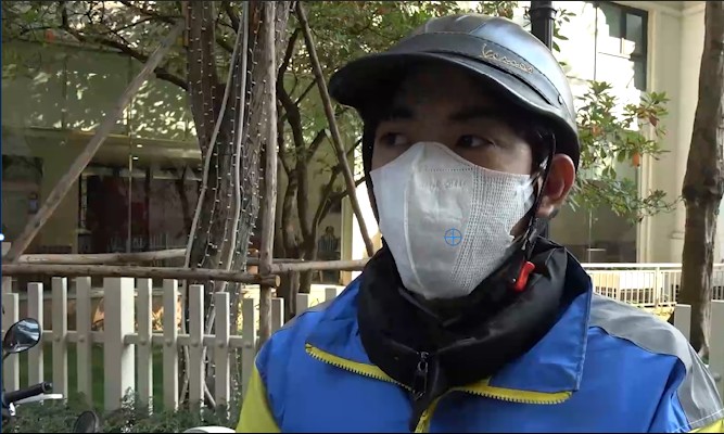 Anh Hoang Thanh Tung lua chon cong viec tu do de trang trai cuoc song va trau doi ky nang. Anh: Cao Thom