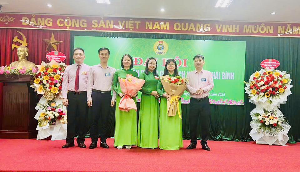 Cac Cong doan bo phan NHCSXH Hung Yen to chuc Dai hoi nhiem ky moi thanh cong. Anh: Ngan hang Chinh sach xa hoi tinh Hung Yen