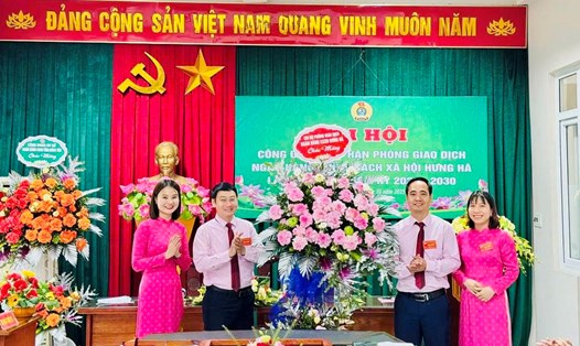 Không khí sôi nổi tại Đại hội Công đoàn các Phòng Giao dịch NHCSXH. Ảnh: Ngân hàng Chính sách xã hội tỉnh Hưng Yên