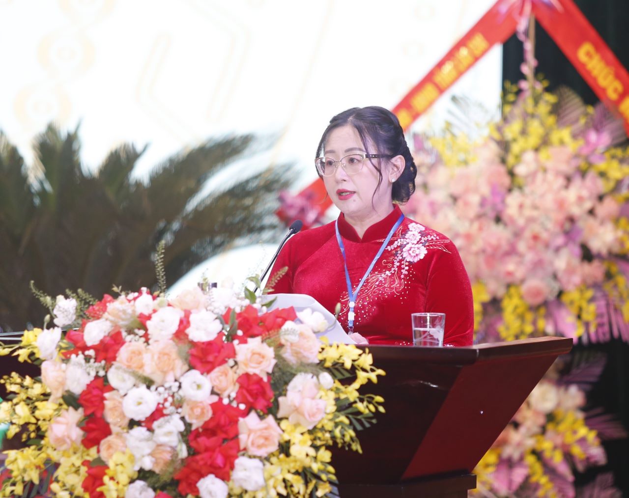 Ba Giang Thi Dung - Pho Bi thu Tinh uy, Chu tich Uy ban MTTQ Viet Nam tinh Lao Cai dieu hanh hiep thuong Uy ban MTTQ Viet Nam tinh Lao Cai khoa I, nhiem ky 2025 - 2030. Anh: Van Duc