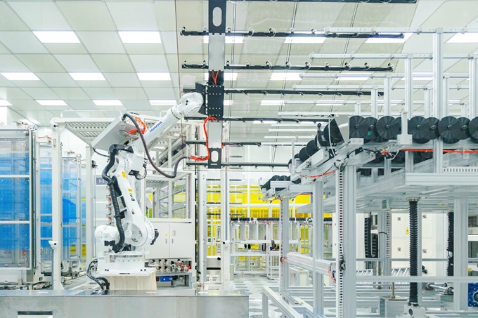 TCL CSOT san xuat man hinh cao cap cho hang trieu thiet bi toan cau. Anh: TCL