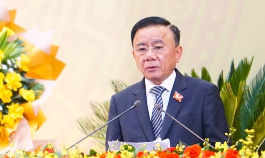 Ủy viên Bộ Chính trị, Thường trực Ban Bí thư Trần Cẩm Tú đã ký ban hành Kết luận số 201-KL/TW của Bộ Chính trị, Ban Bí thư, trong đó nêu rõ việc bố trí một số chức danh không phải là người địa phương. Ảnh: Nguyễn Hoàng