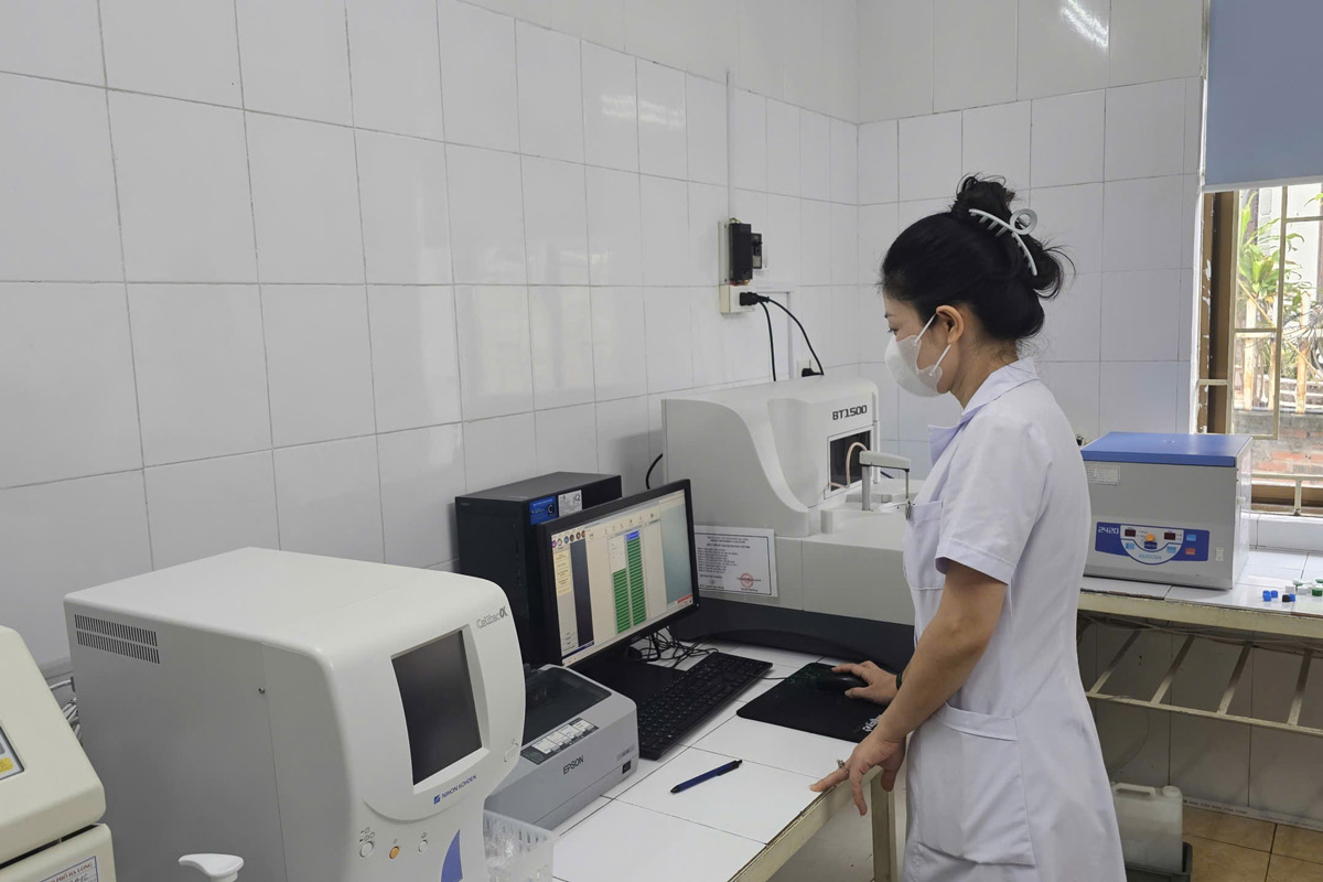 Cac hoat dong kham chua benh, xet nghiem dam bao