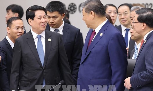 Ủy viên Bộ Chính trị, Chủ tịch nước Lương Cường gặp Tổng Bí thư, Chủ tịch nước Trung Quốc Tập Cận Bình. Ảnh: TTXVN