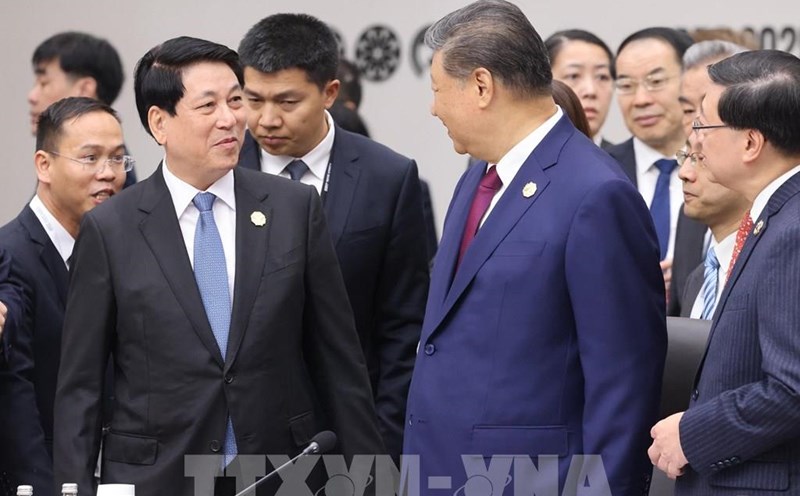 Politburo member and President Luong Cuong met with General Secretary and President of China Xi Jinping. Photo: VNA