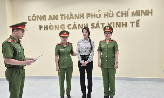 Công an TPHCM bắt tạm giam Trương Ngọc Ánh trong vụ án chiếm đoạt tài sản. Ảnh: Công an