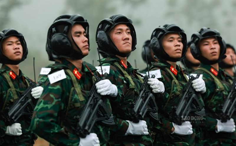 The Ministry of National Defense solicited opinions on 6 groups proposed to be considered for the Medal award. Photo: Hai Nguyen