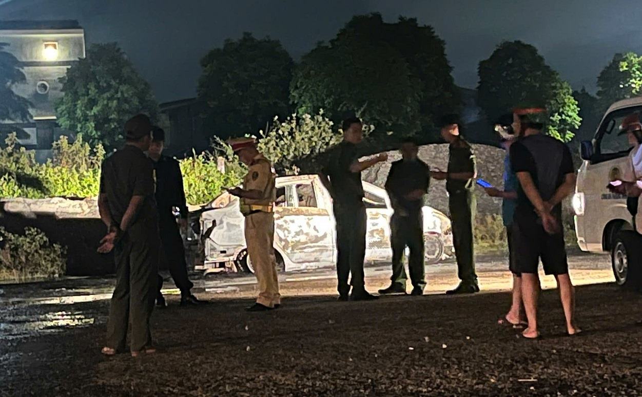 Quang Ngai authorities quickly arrived at the scene to investigate the incident. Photo: Vien Nguyen