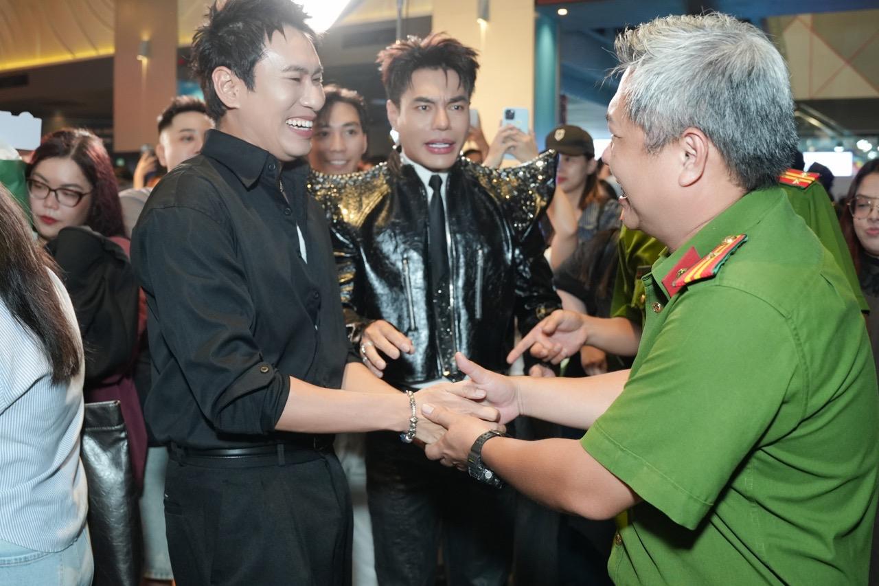 용감한 전사' 프로그램의 예술가들 사진: 제작사.