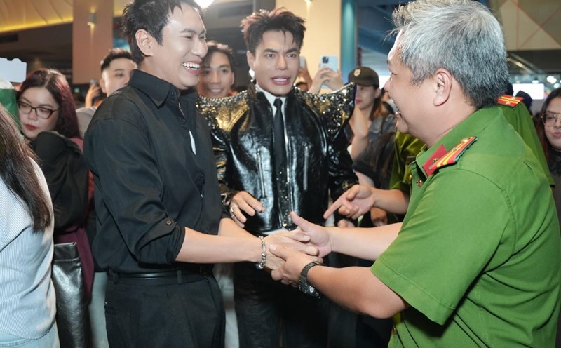 Artists in the program "Brave Soldier". Photo: Producer.