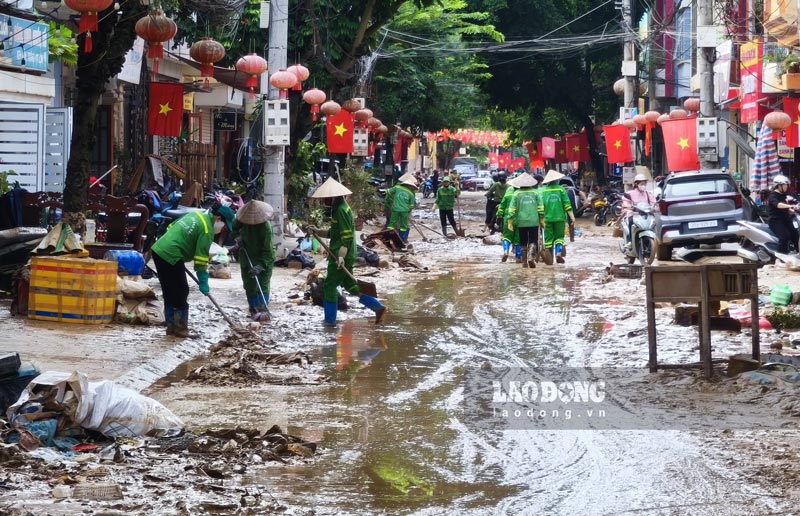 Cao Bang is mobilizing all resources to quickly overcome the consequences of storm No. 10. Photo: Tan Van