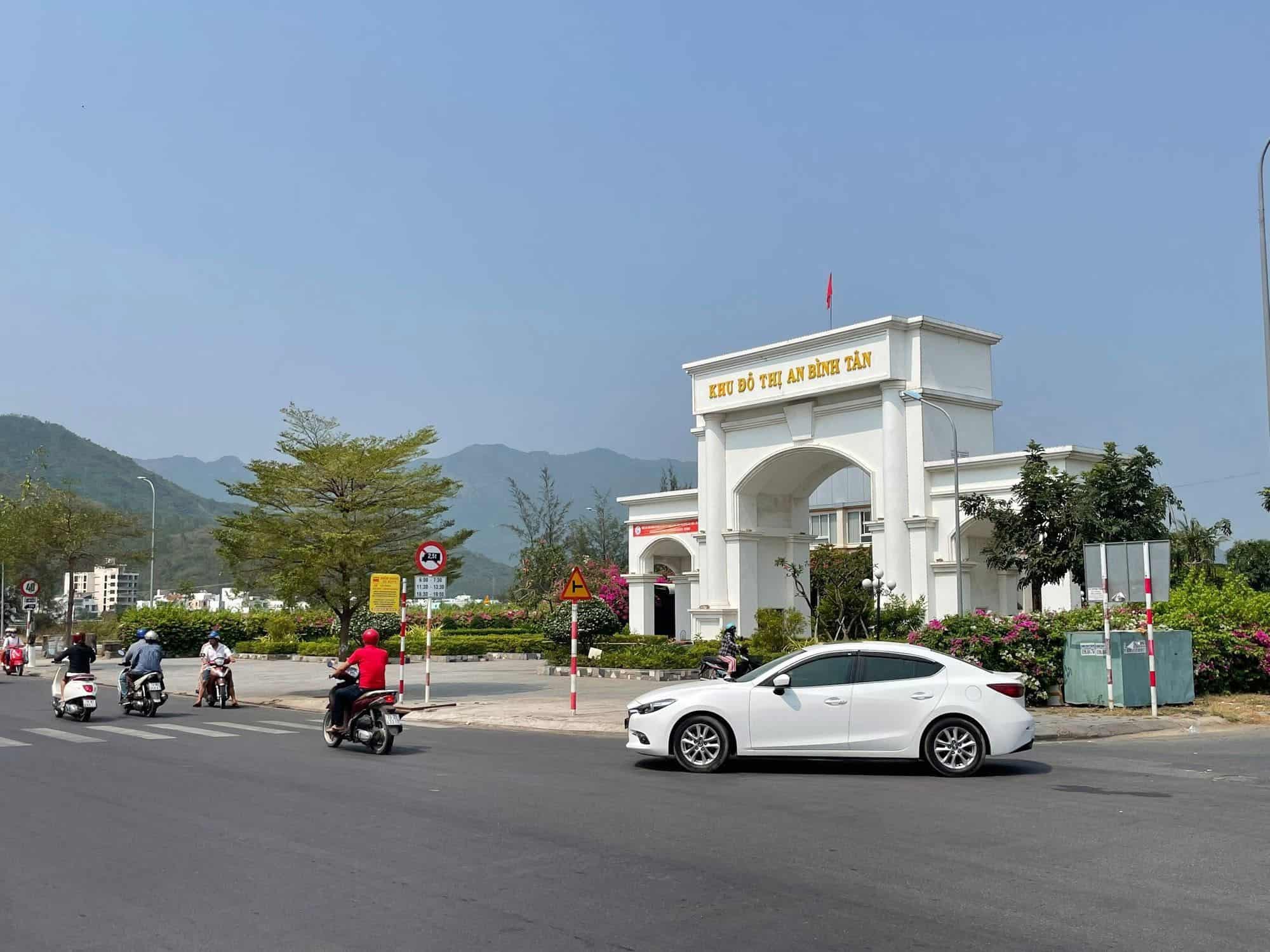 Khanh Hoa Inspectorateは、Binh Tan Urban Area Projectで一連の違反を示しました。写真：Huu Long