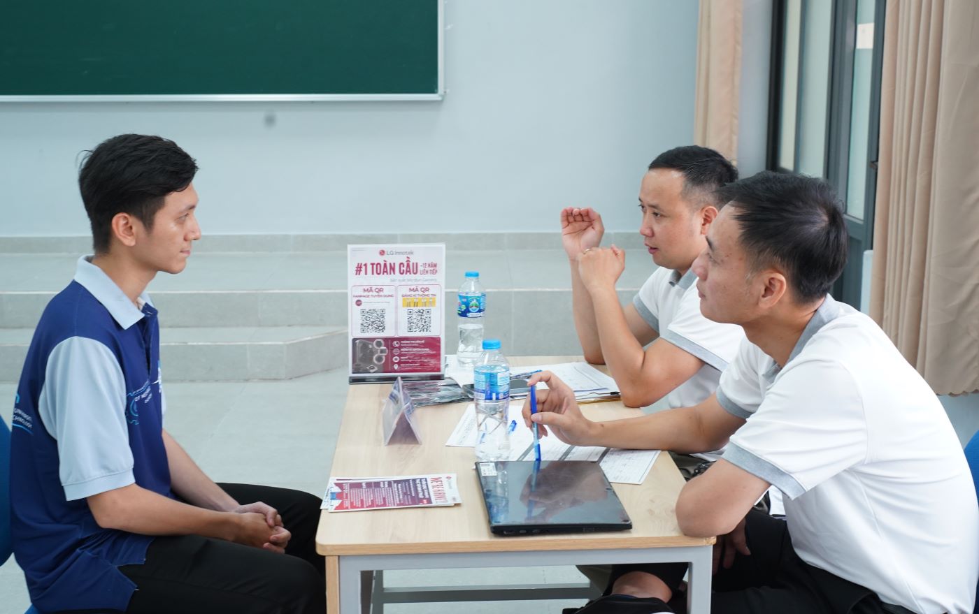 Kỹ năng mềm được xem là yếu tố giúp sinh viên ghi điểm trong mắt doanh nghiệp. Ảnh: Như Quỳnh
