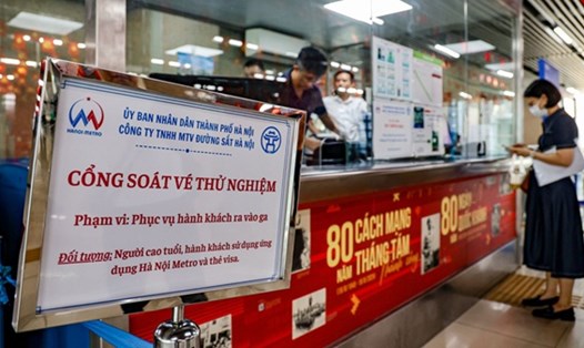 Đường sắt Cát Linh - Hà Đông tiếp tục áp dụng xác thực điện tử, nhận diện sinh trắc học. Ảnh: Minh Hạnh