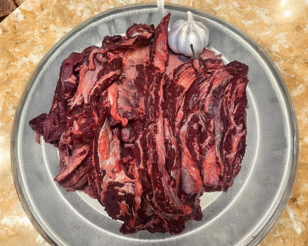 주부들이 신선하고 맛있는 쇠고기를 선택하고 품질을 보장하는 데 도움이 되는 몇 가지 비법. 사진: 똥란