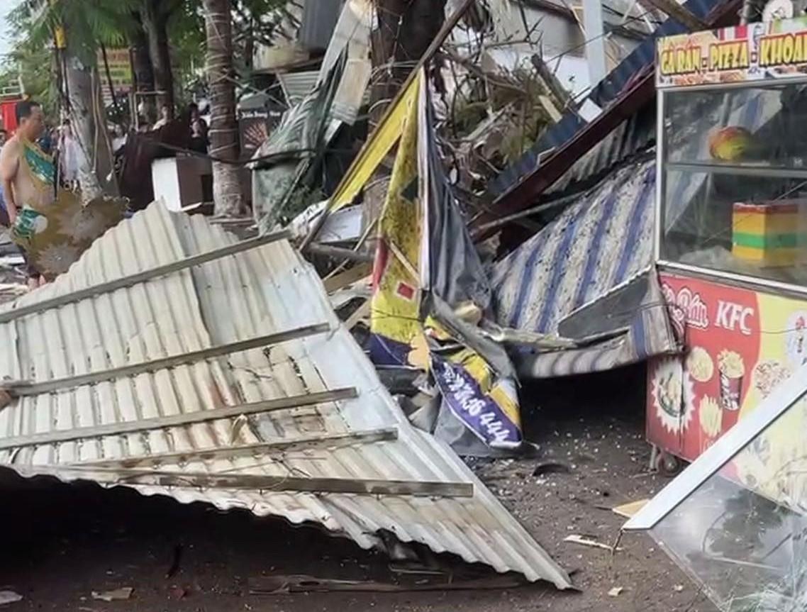 Le site devaste apres la devastation a proximite de la gare routiere de Tien Lang Hai Phong. Photo : Fournie par les habitants