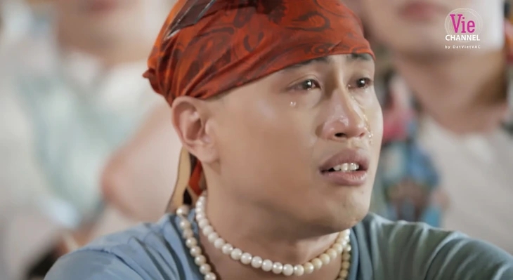 Robber cried in the show Anh trai say hi. Photo: Producer of Say Hi Brother