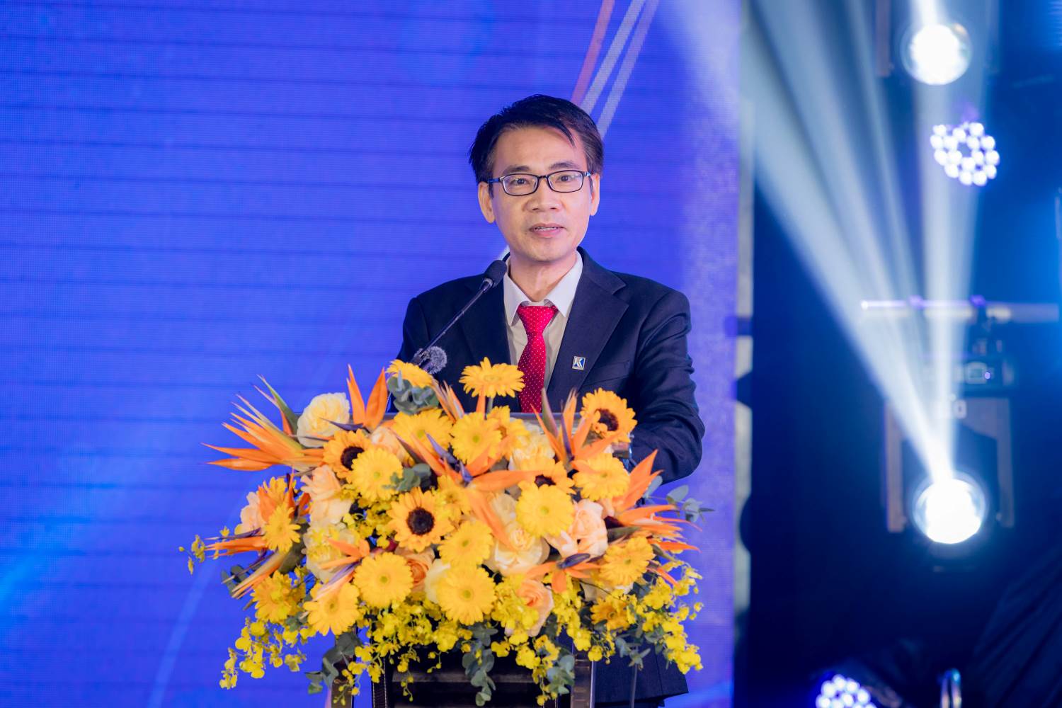 Ong Le Quoc Thanh – Bi thu Dang uy, Chu tich Hoi dong thanh vien Tong cong ty Khanh Viet phat bieu tai le tri an nguoi lao dong. Anh: Kieu Huong