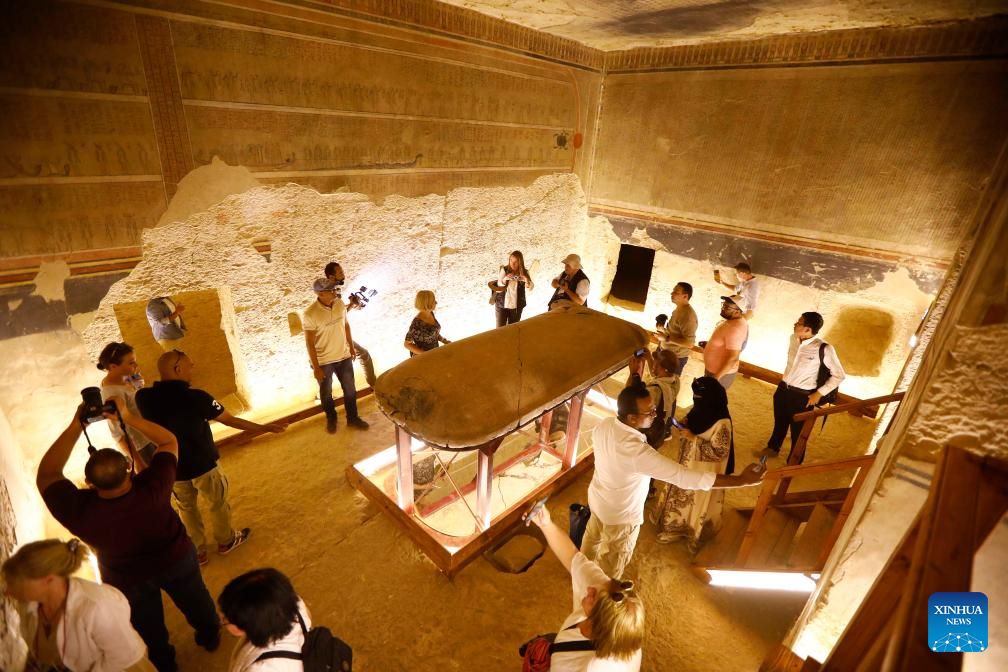 아멘호테프 3세 파라오의 무덤은 2025년 10월 4일에 대중에게 공개되었습니다. 사진: 신화통신