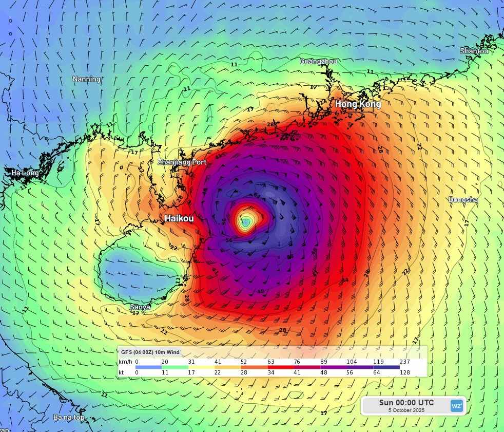 Toc do gio manh nhat cua bao Matmo ngoai khoi dao Hai Nam (Trung Quoc) va ban dao Loi Chau (Trung Quoc) luc 7h sang ngay 5.10. Anh: GFS