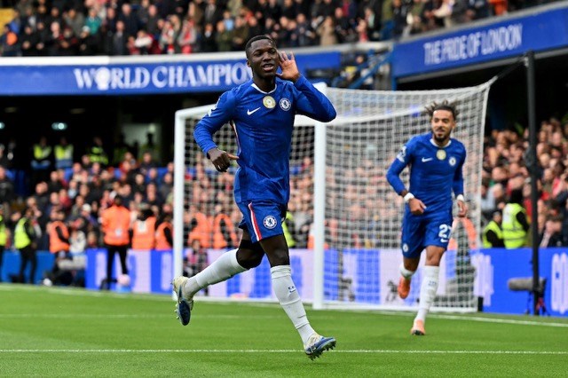 Chelsea xung dang thang khi tan dung co hoi tot hon.  Anh: AFP