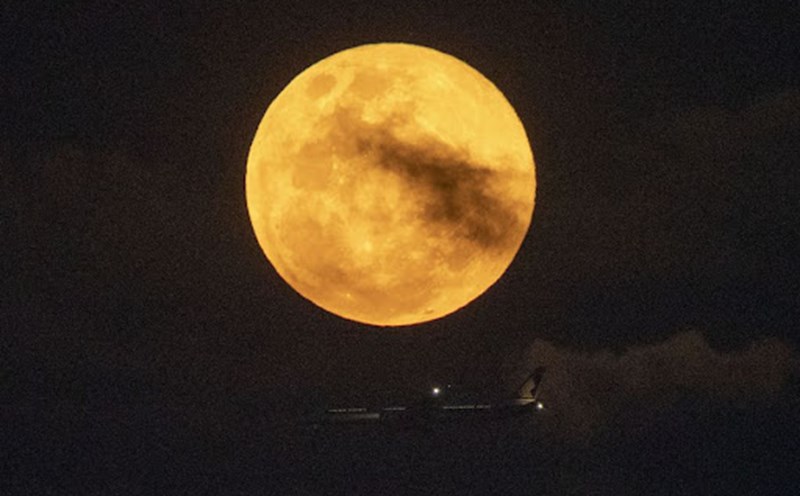 This year's October supermoon is called the harvest super moon. Photo: Xinhua