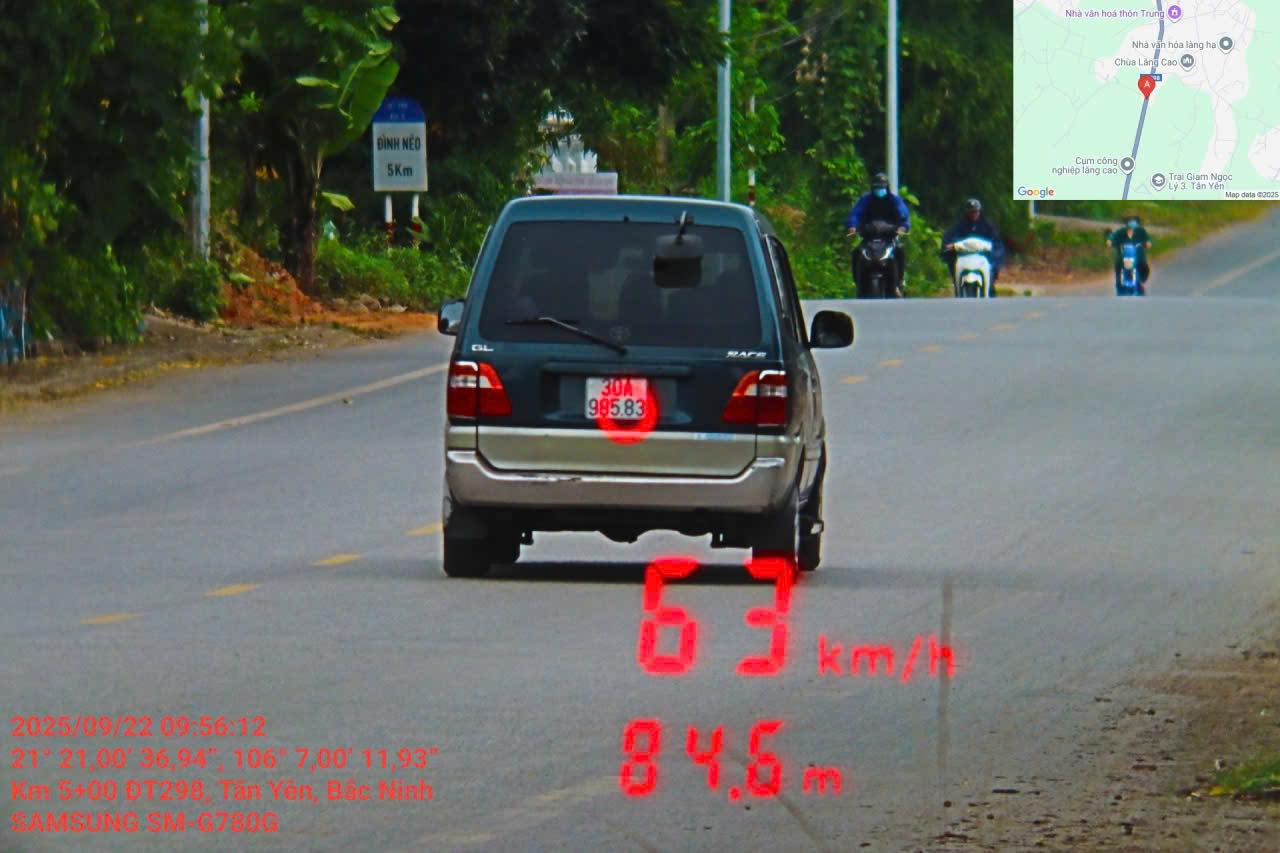 Bac Ninh省で過速度違反で罰金を科せられた車。写真:Bac Ninh警察