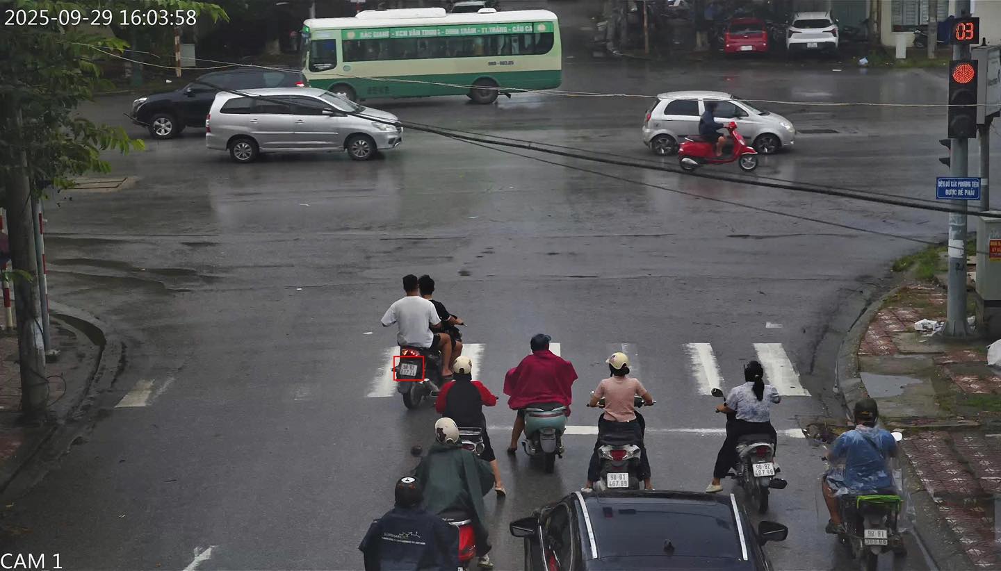 バイクの運転手がバクニン省で冷却罰金を科せられた。写真:バクニン警察